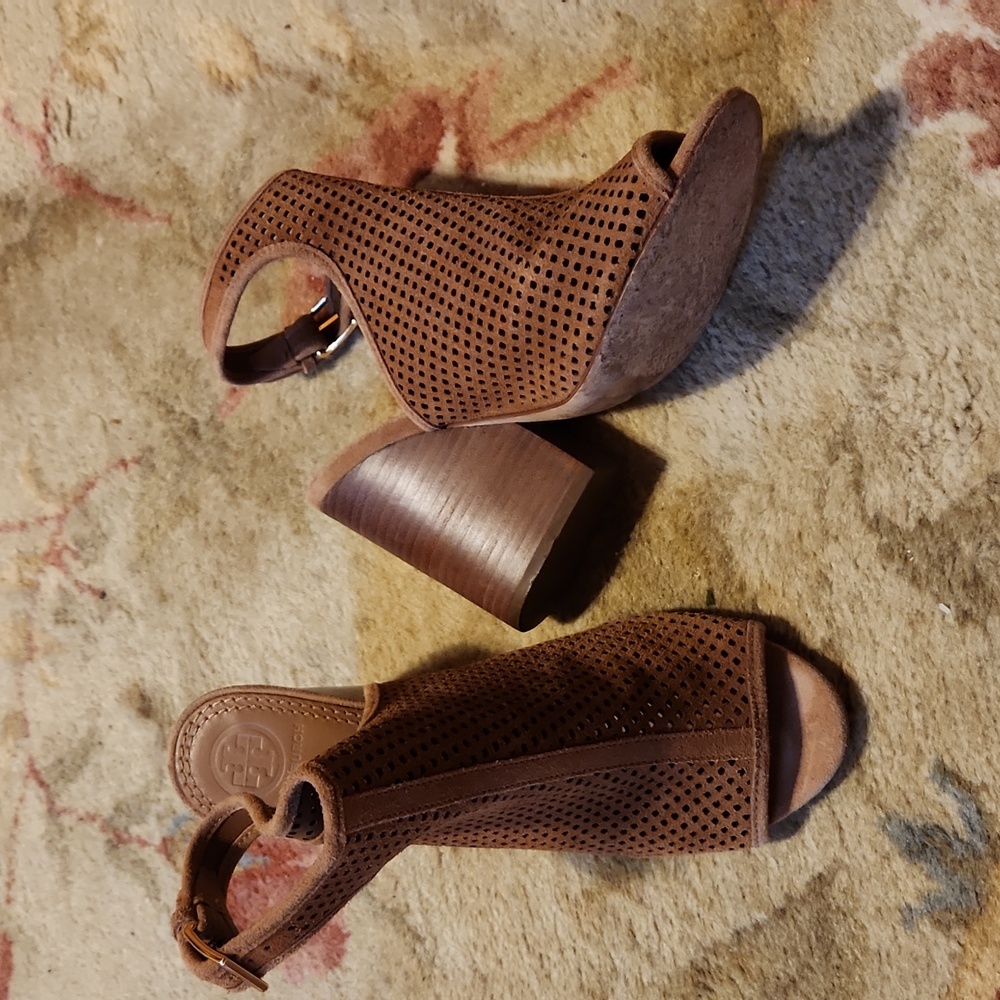 TORY BURCH Jesse perforated brown suede strapped bootie, 8 M